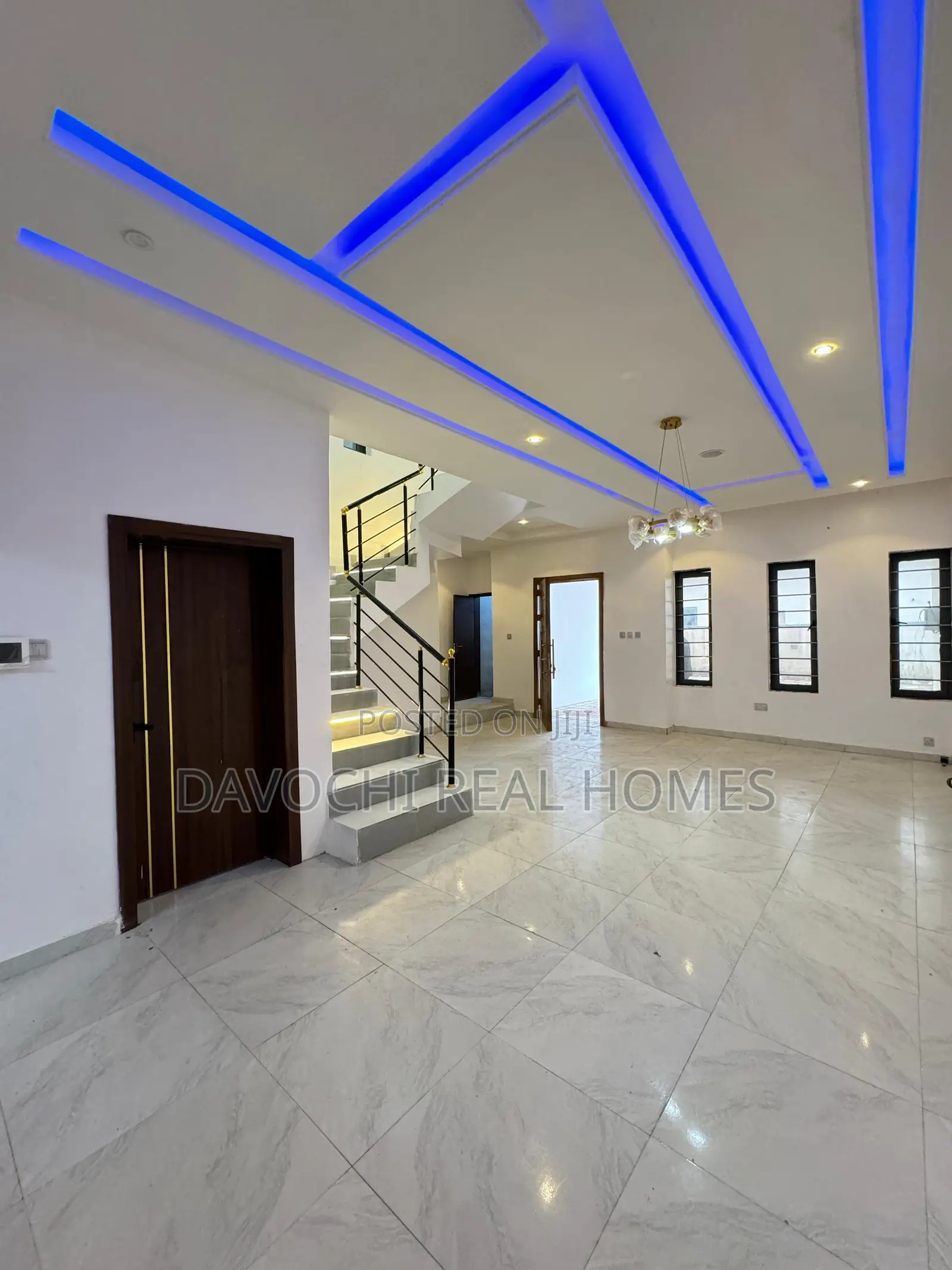 4bdrm Duplex in Orchid Road Lekki Phase 2 for sale