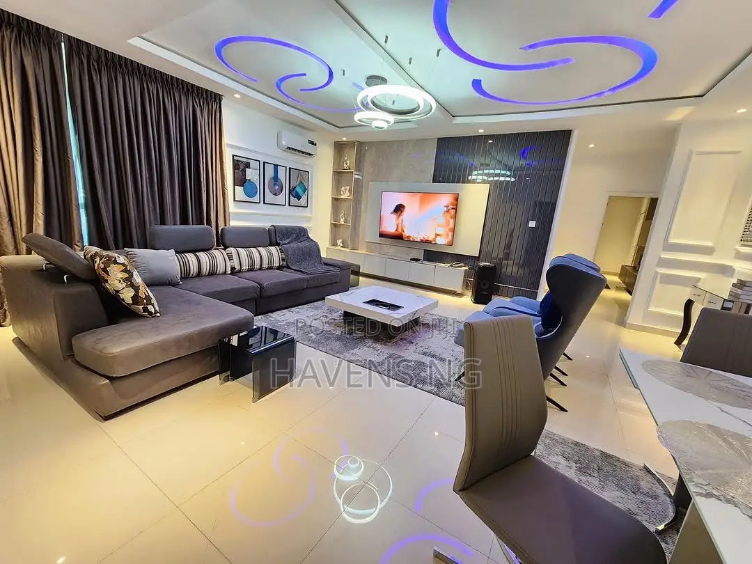 Luxury 3-Bedroom Penthouse Apartment