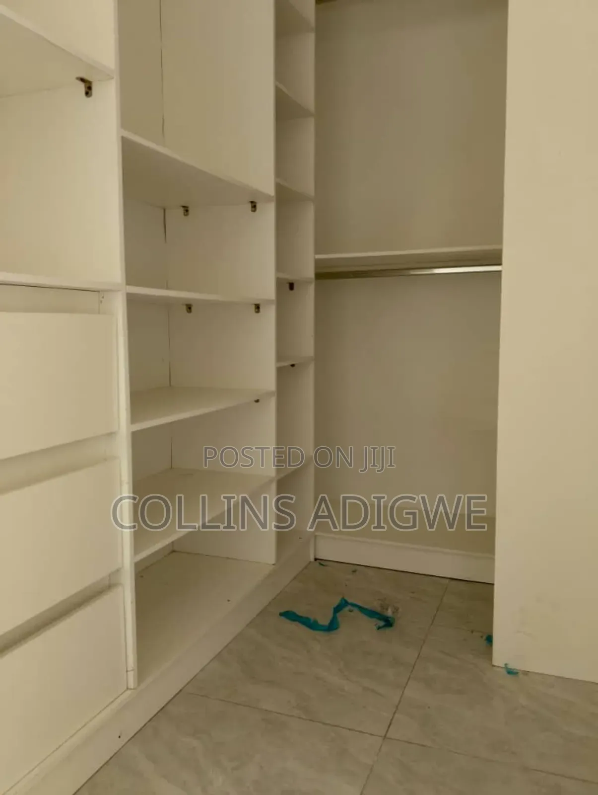 2bdrm Apartment in Gated Estate Ogombo for rent