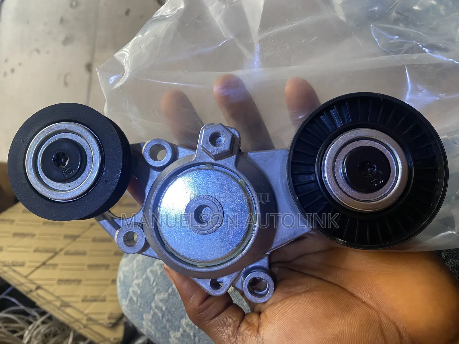 Belt Adjuster/Tensioner 2ar Engine,Venza,Rav4,Camry 012-14