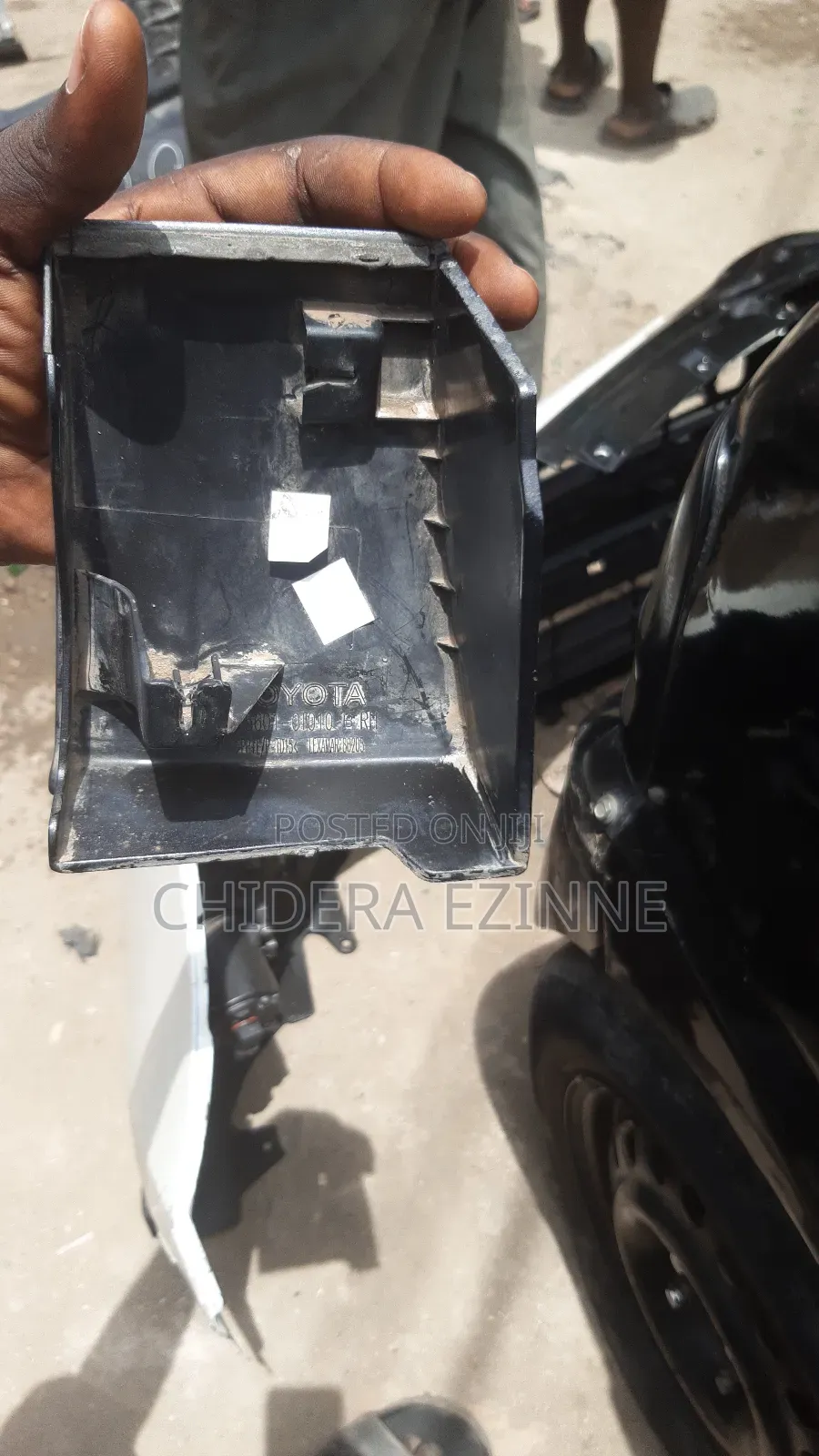 Toyota Venza Fender Cup Right Side
