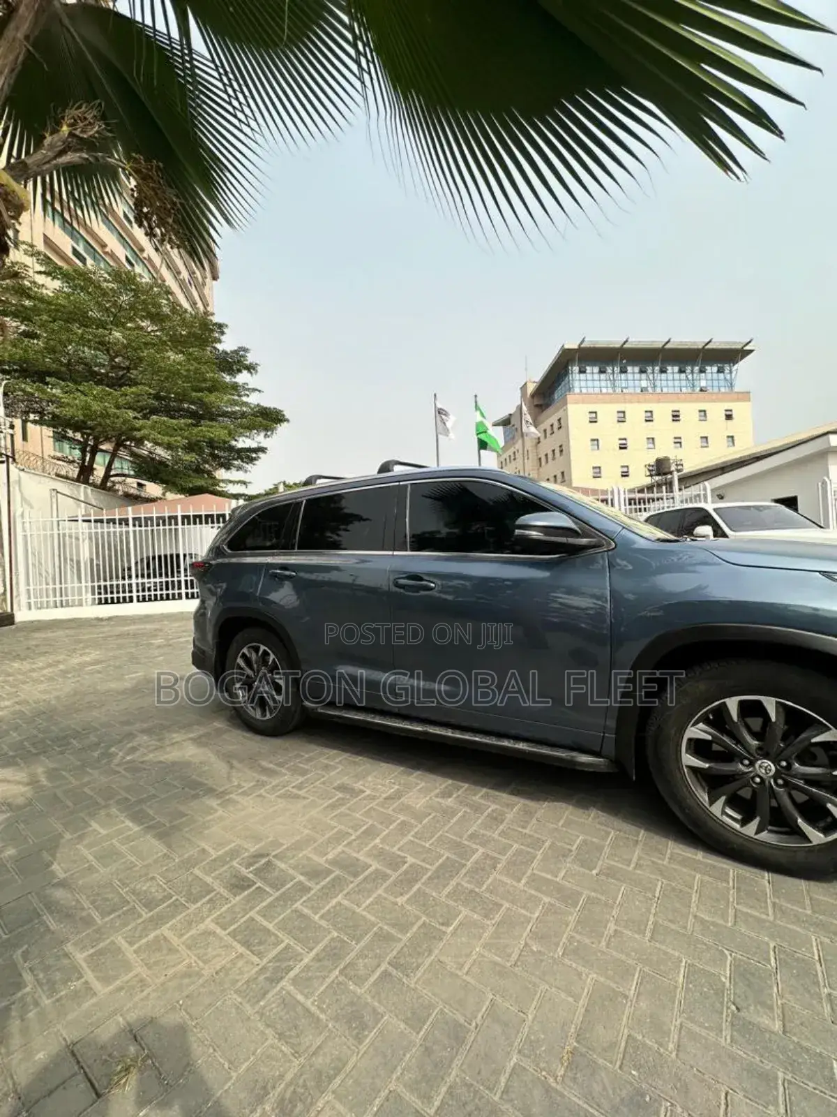 2017 Highlander for Rent (Self-Drive)
