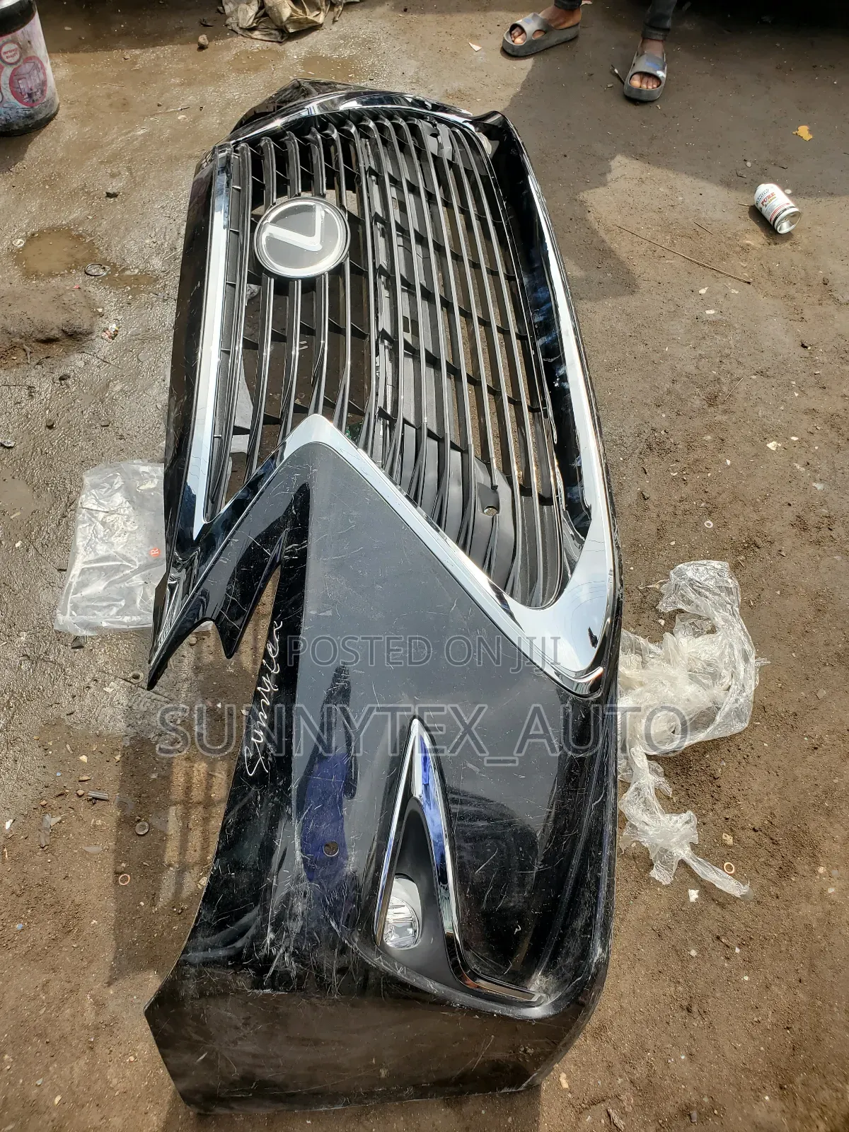 Complcomplete Front Bumper Es350 2017-2018
