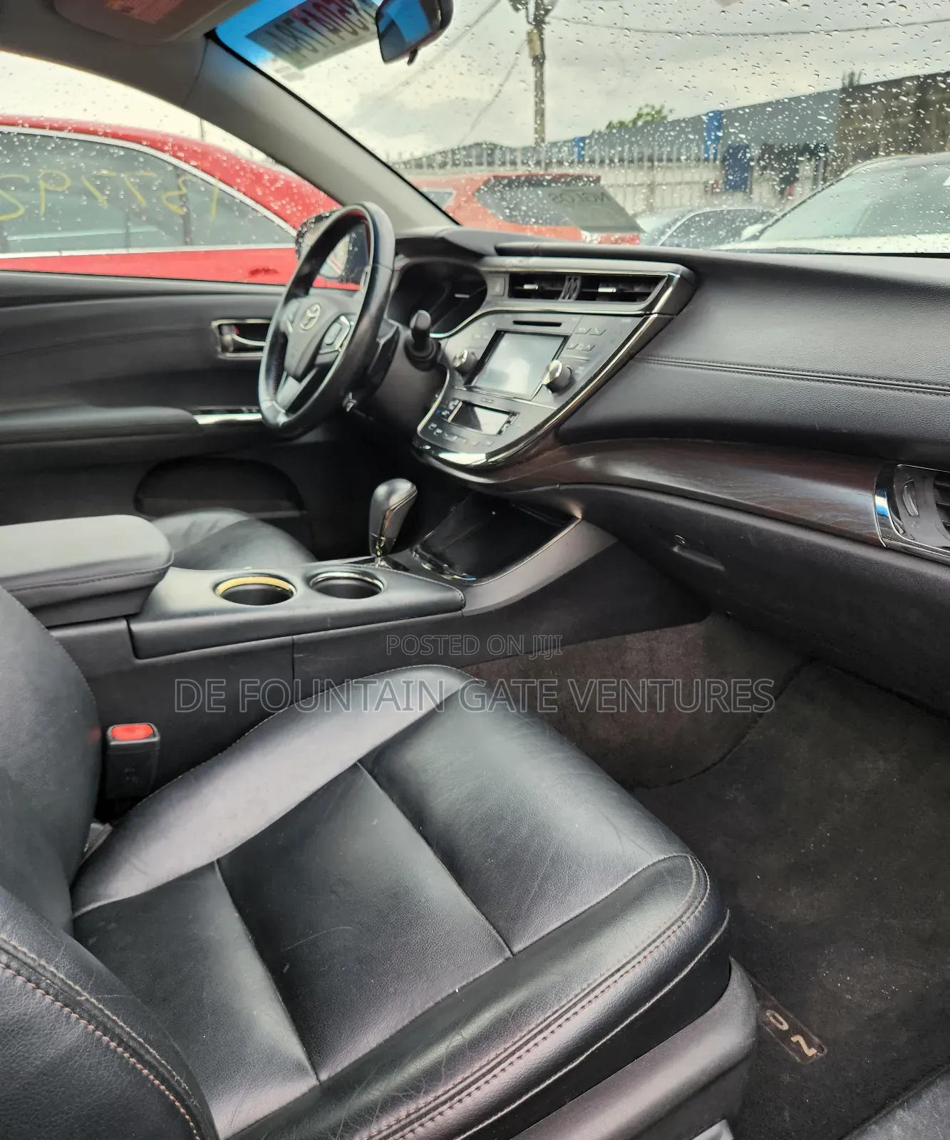 Toyota Avalon XLE FWDSedan (3.6L 6cyl 6A) 2016 Red