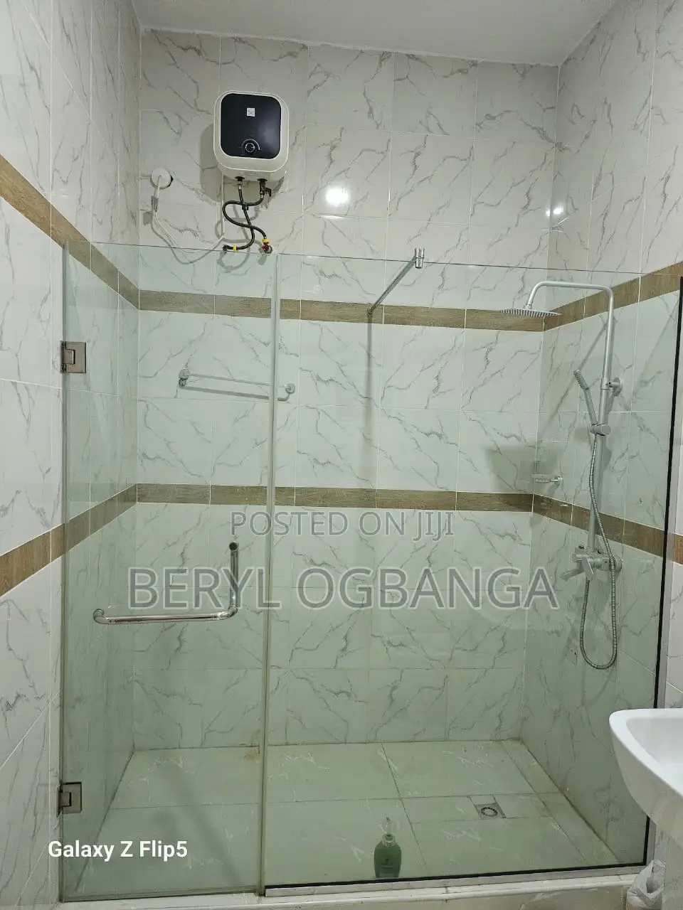 Monthly Room Per Month With Pool and Wi-Fi