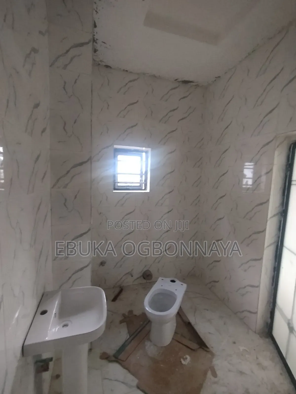 3bdrm Block of Flats in Cedarwood Estate,, Obio-Akpor for rent