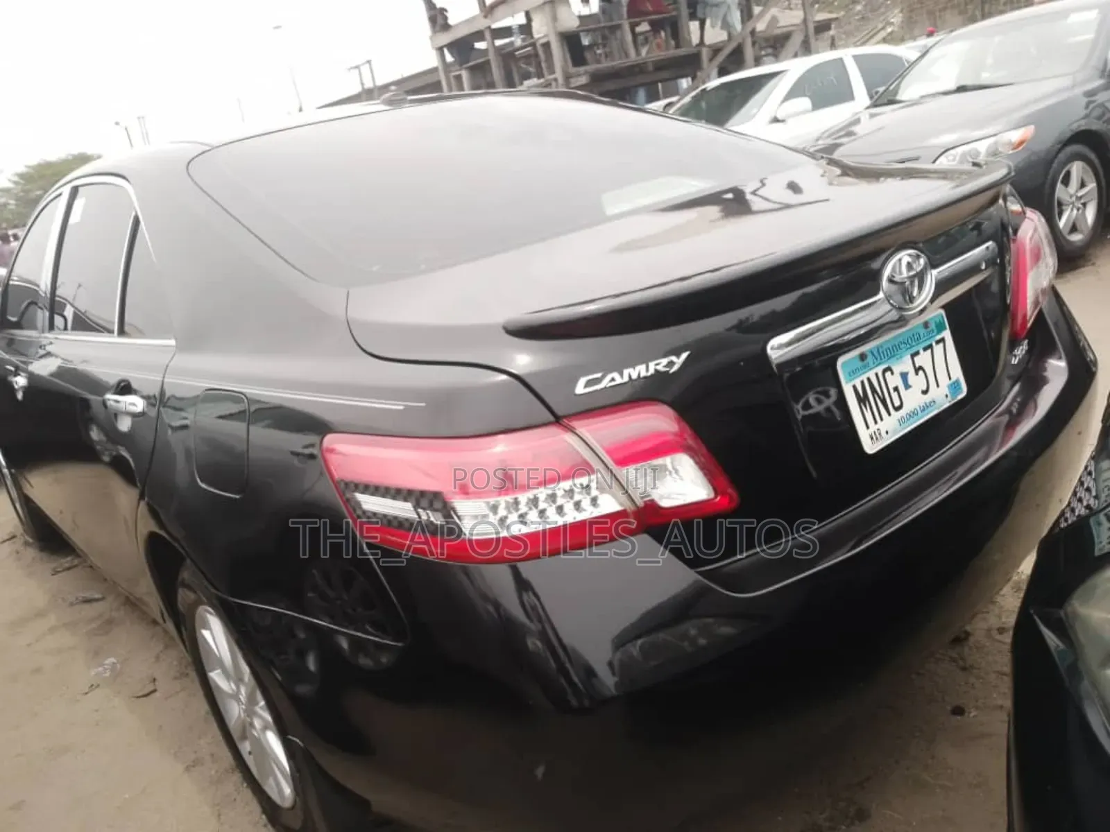 Toyota Camry XLE V6 4dr Sedan (3.5L 6cyl 6A) 2011 Black