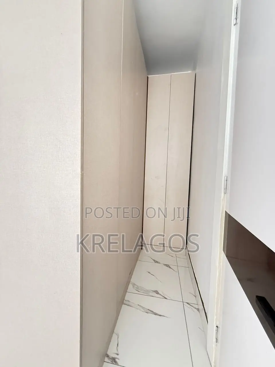 5bdrm Duplex in Ikota for sale
