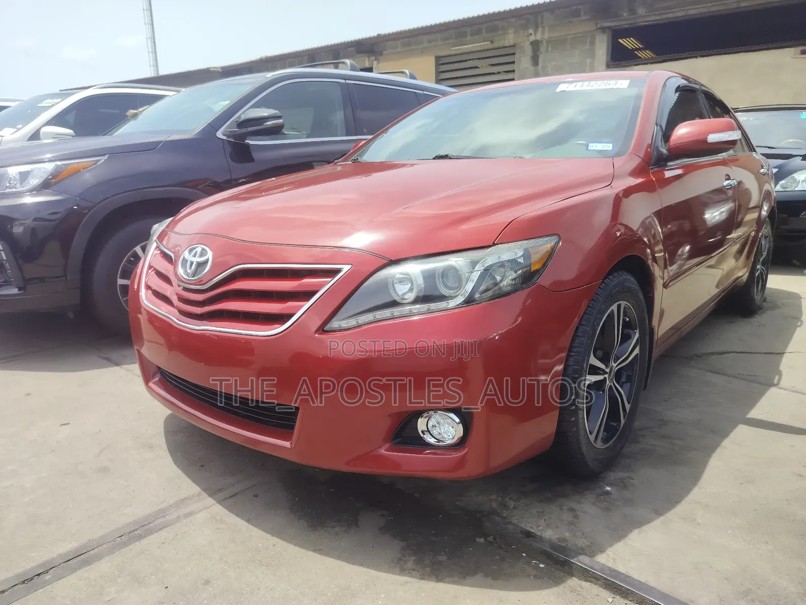 Toyota Camry Base 4dr Sedan (2.5L 4cyl 6M) 2011 Red