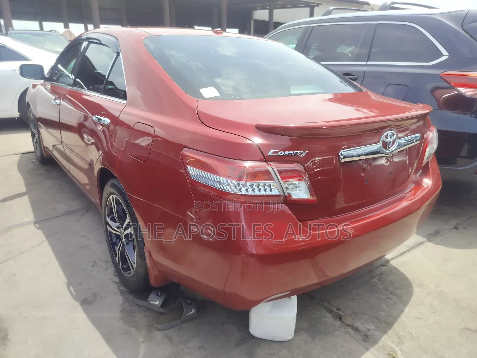 Toyota Camry Base 4dr Sedan (2.5L 4cyl 6M) 2011 Red