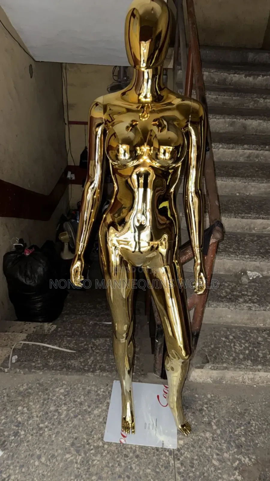 Size 8 Female Gold Chrome Display Mannequin