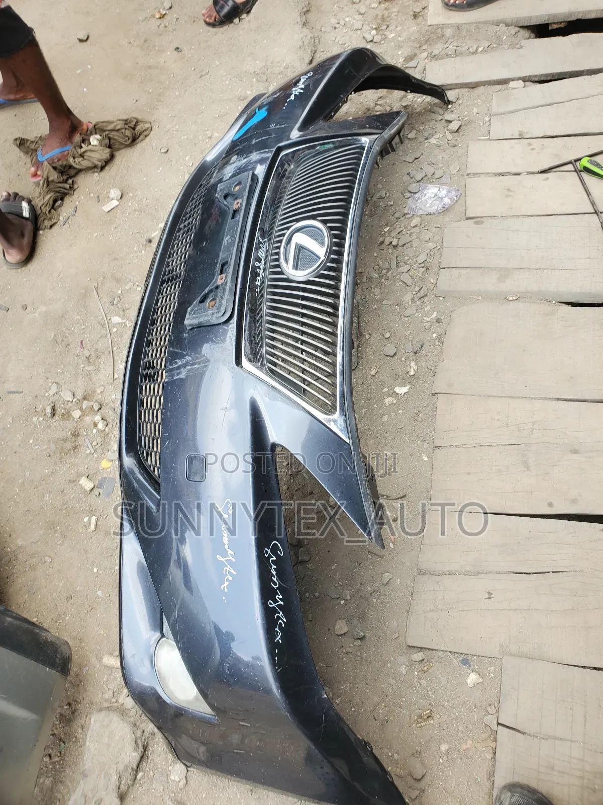 Complete Front Bumper Is250 2007-2008