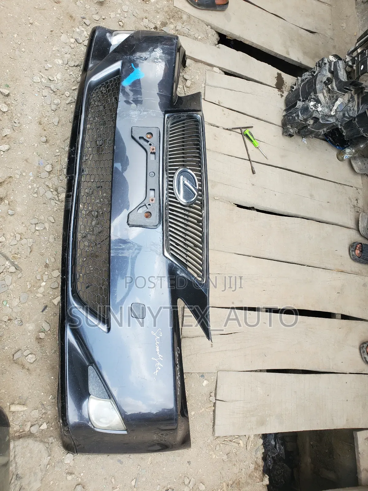 Complete Front Bumper Is250 2007-2008