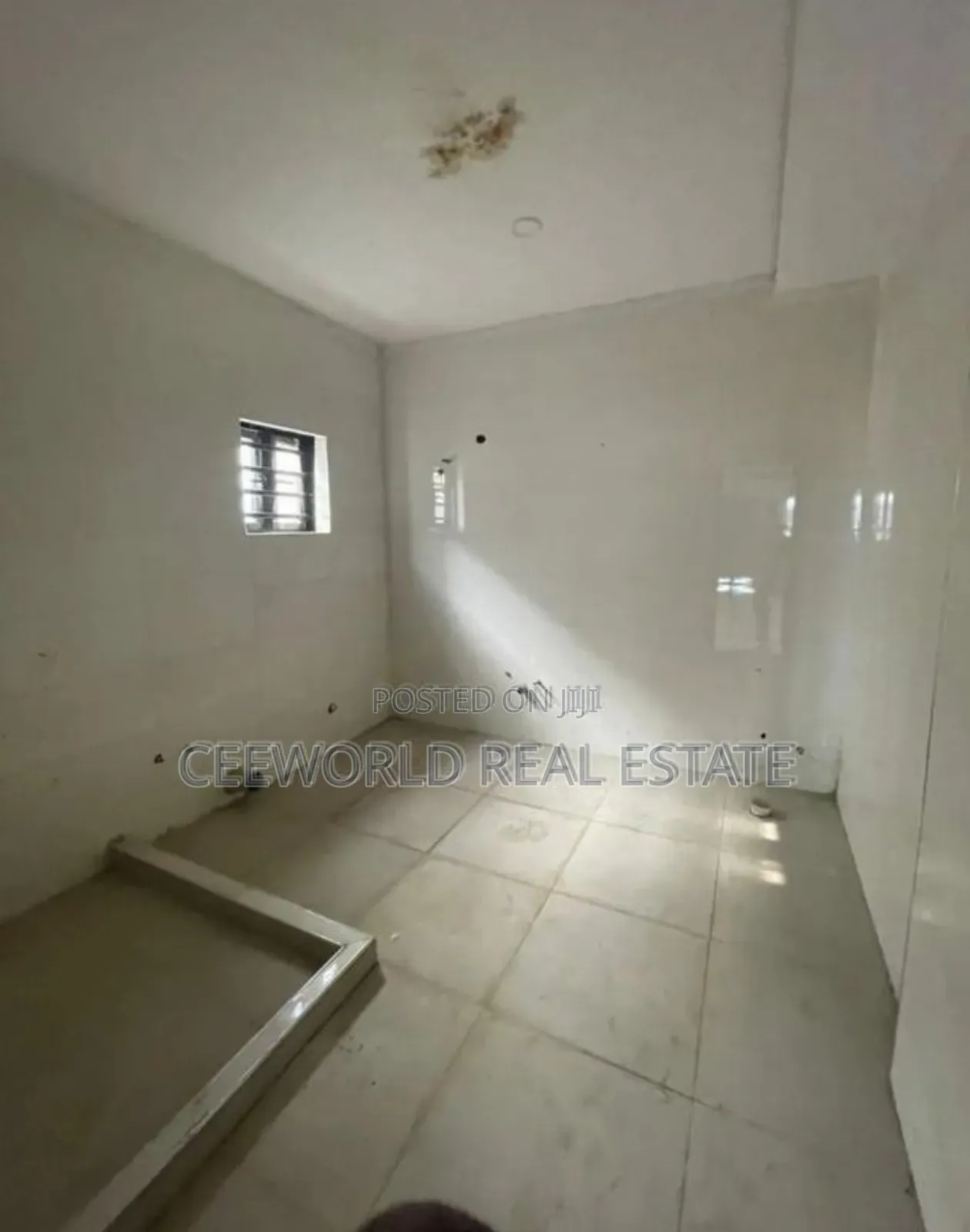 4bdrm Duplex in Carlton Gate Estate, Akobo for sale
