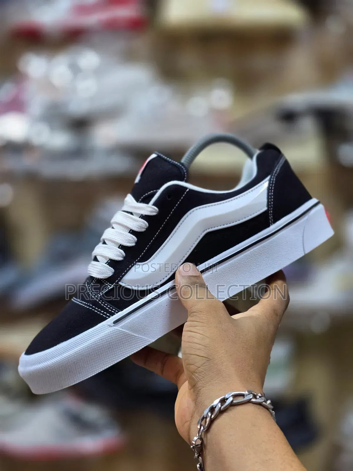Unisex Classic Vans Lace Up Sneakers