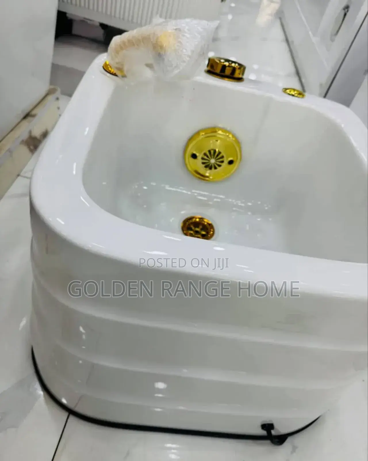 Unique White and Gold Pedicure Bowl