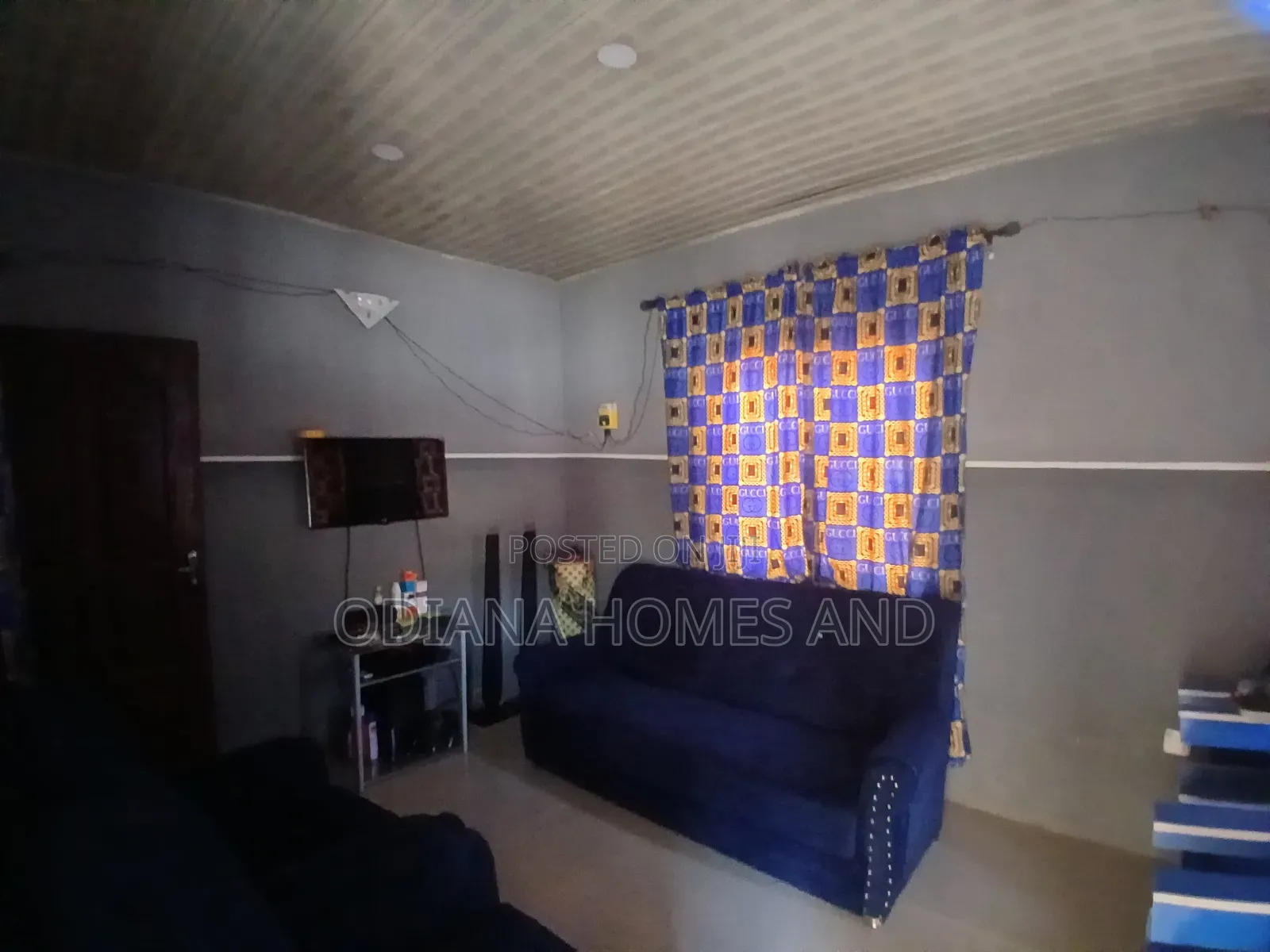 5bdrm Apartment in Oloola Community, Soka for sale