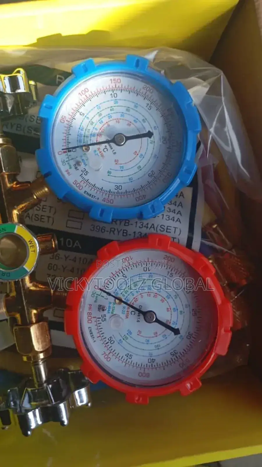 Manifold Gauge