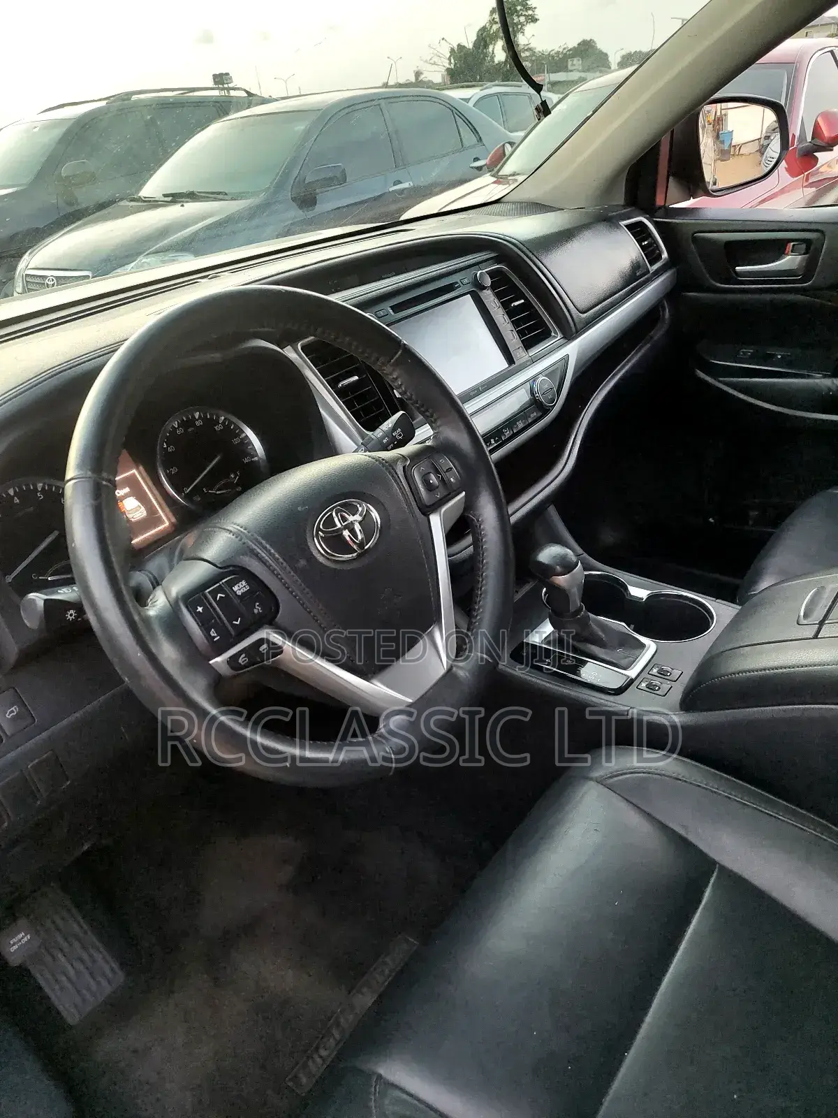 Toyota Highlander XLE 4dr SUV AWD (3.5L 6cyl 6A) 2015 Gray