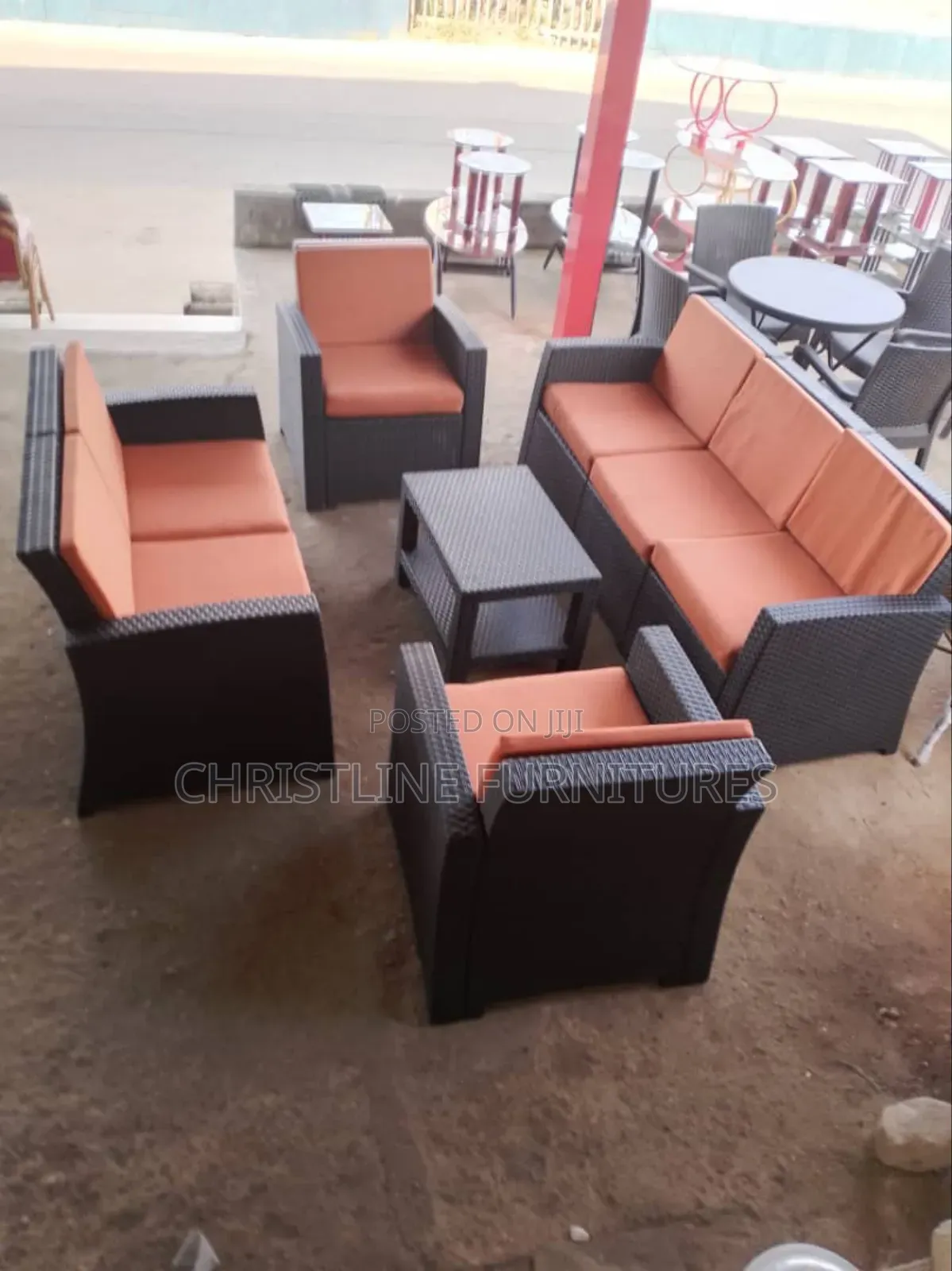 Quality Out Door Table and Chair Set
