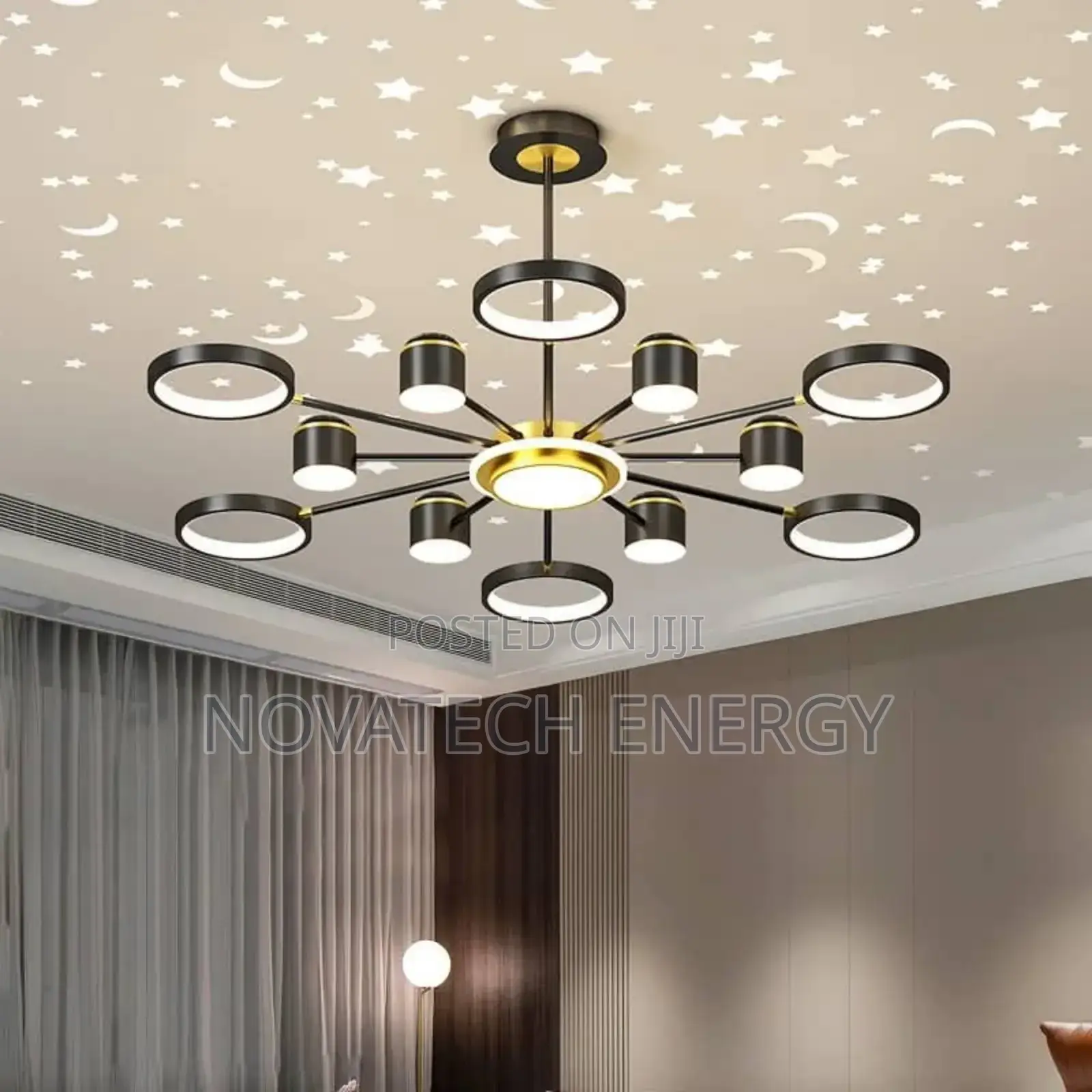 12 Hands Glamorous Chandelier Light