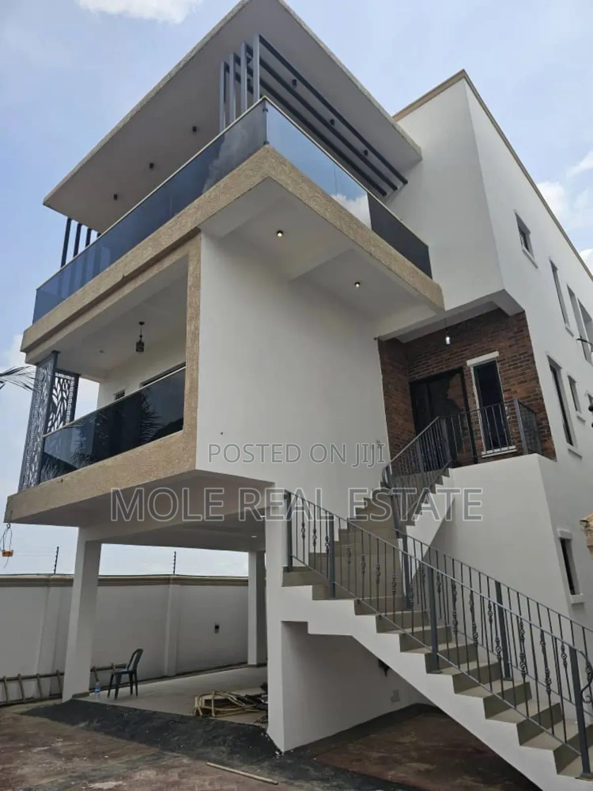 Furnished 4bdrm Duplex in Magodo for sale