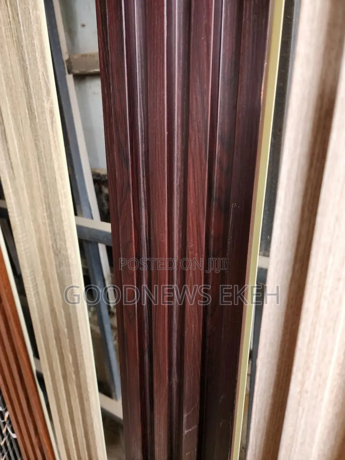 Fluted Panel Black