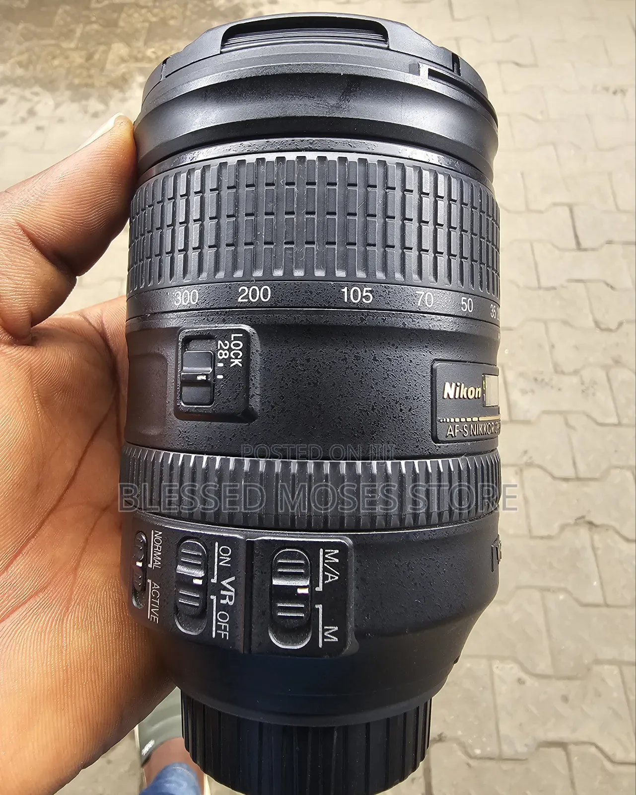Nikon Lens 18-300mm