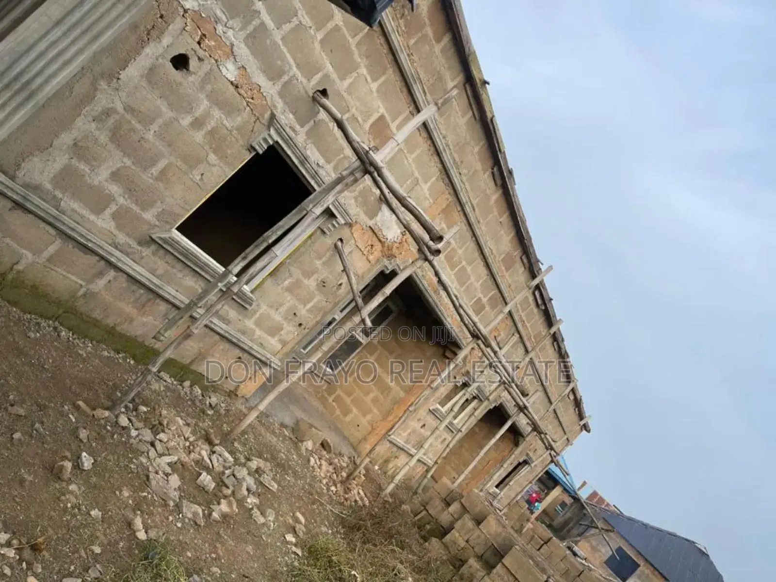 4 Flat Uncompleted Apartment At Aroro Yerokun Ojoo For Sale