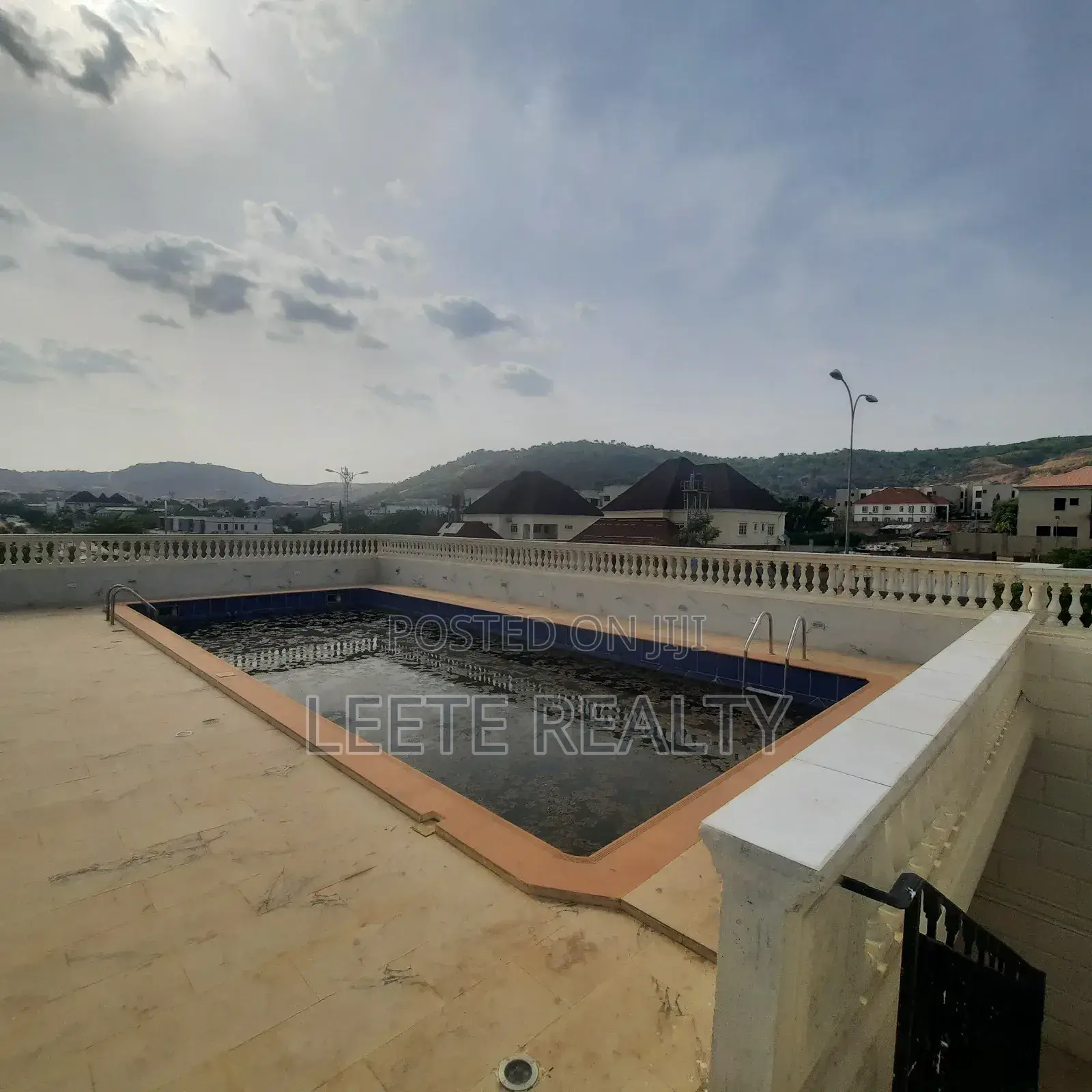 6bdrm Duplex in Katampe Extension for sale