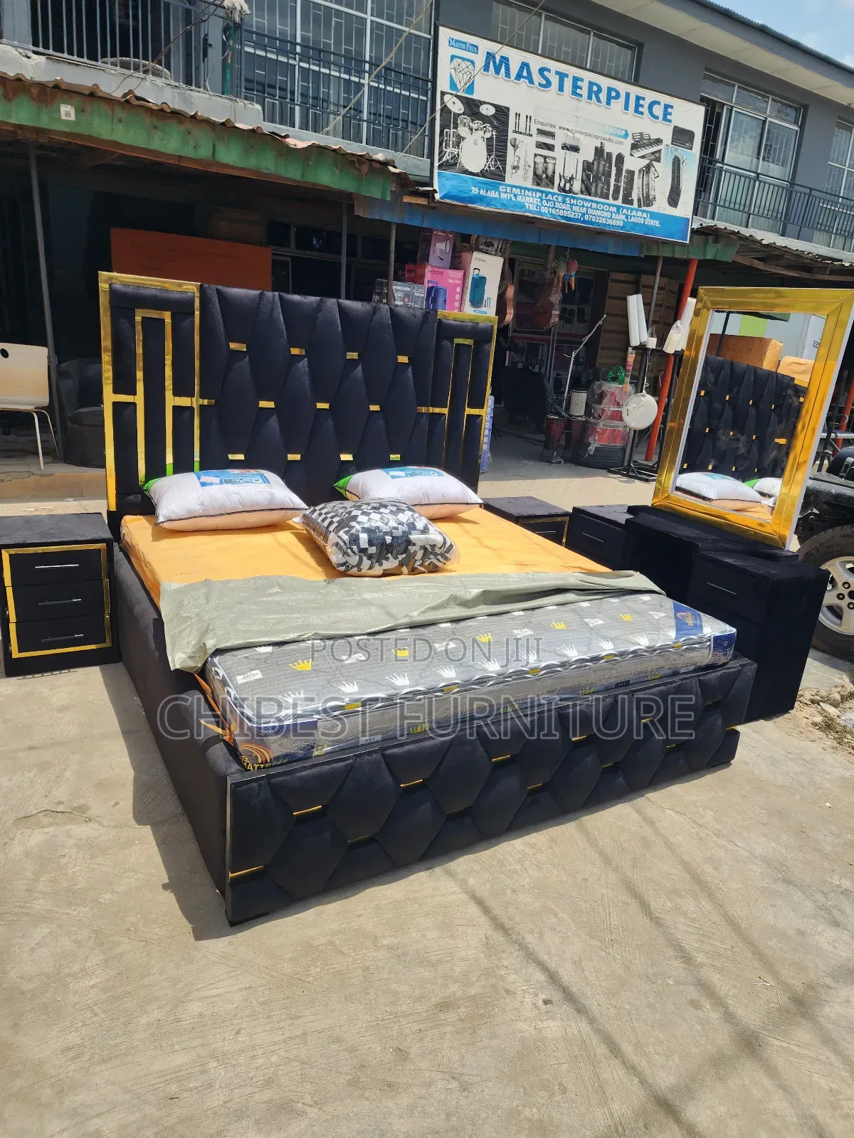 Executive Set of 6by6 Upholstery Bed.