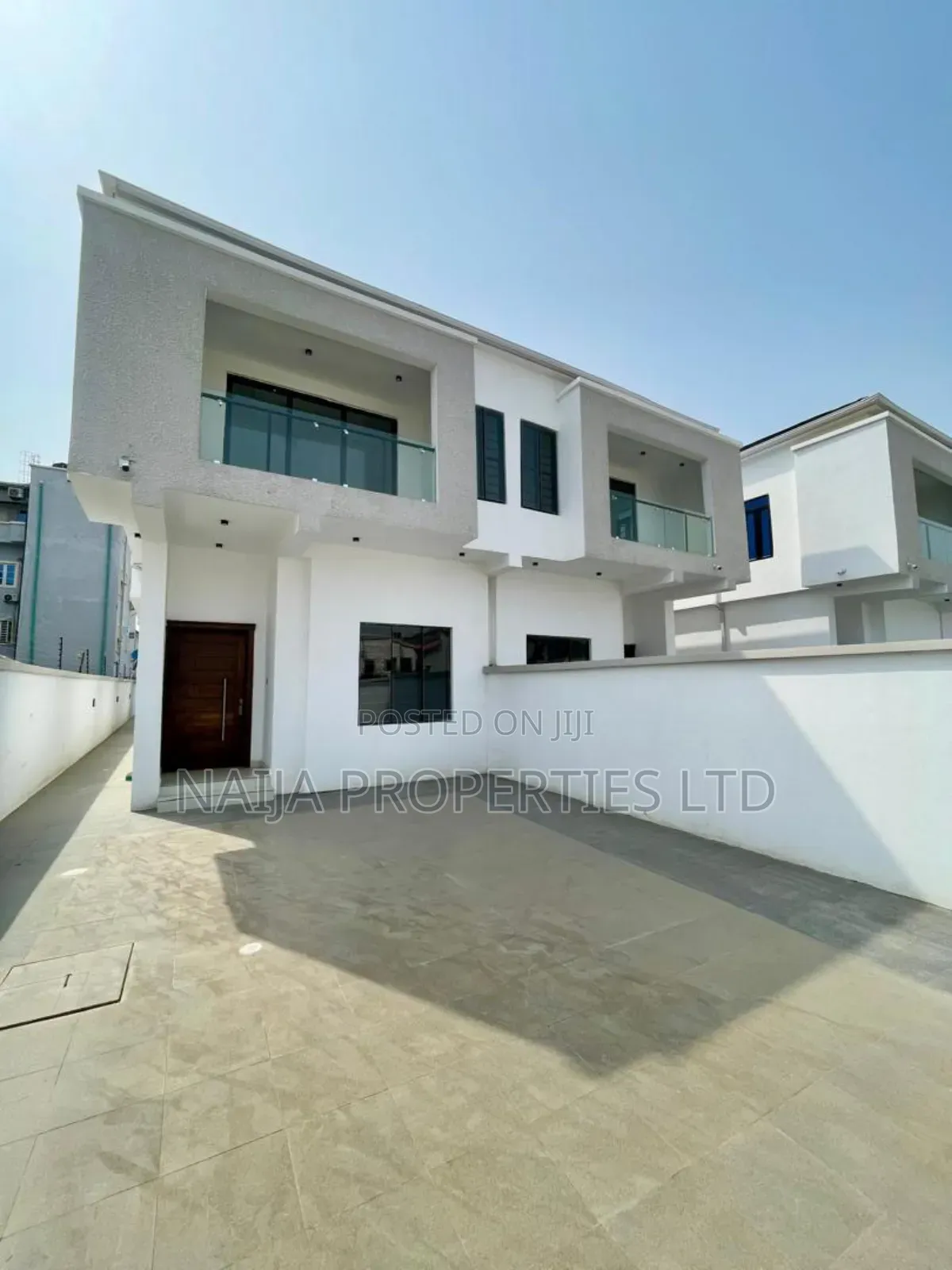 4bdrm Duplex in Ologolo, Lekki for sale