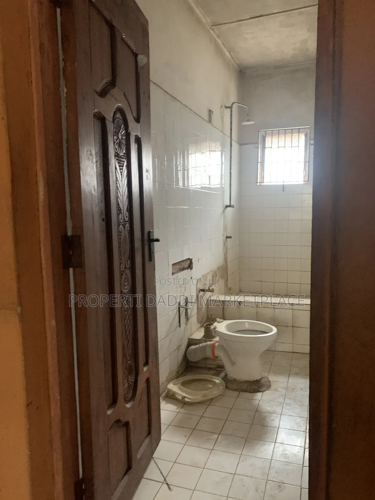2bdrm Apartment in Ipaja Road for rent
