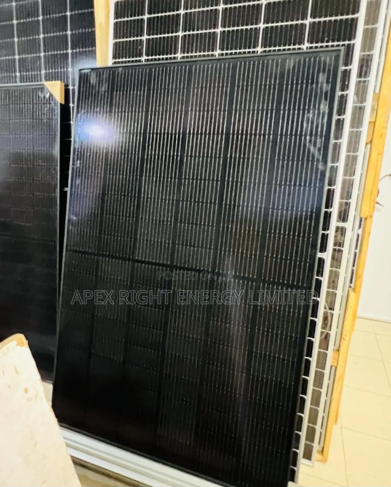 500watts Canadian All Black Panel Mono Crystalline Panel