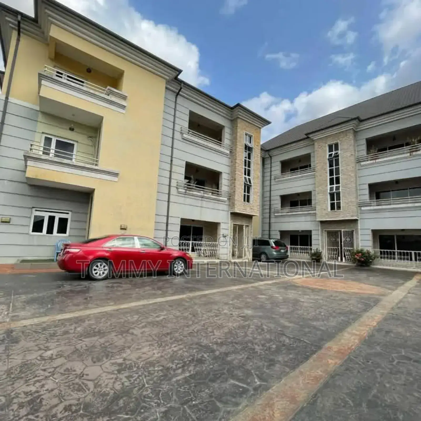 2bdrm Block of Flats in Port-Harcourt for sale