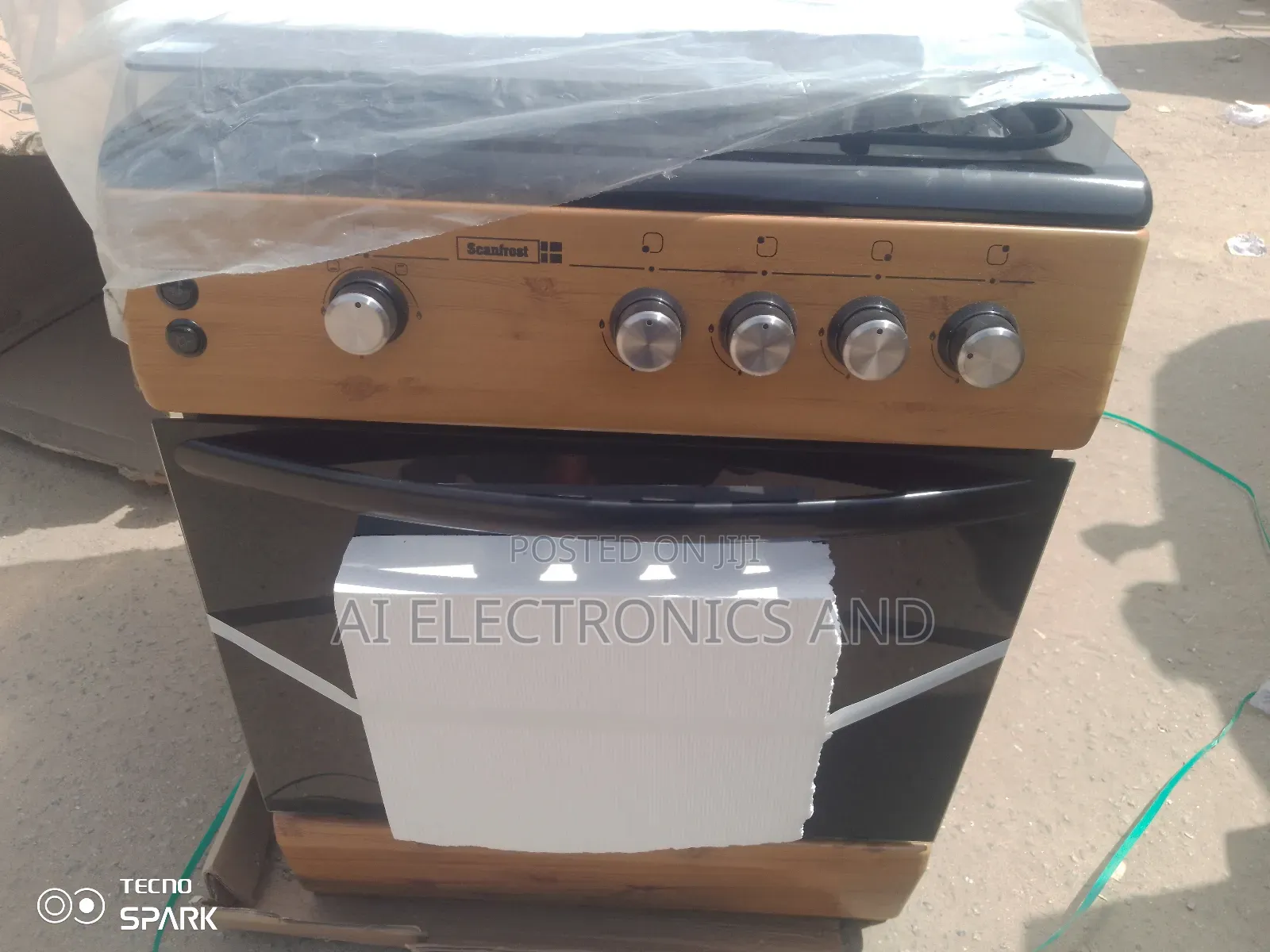Scanfrost Gas Cooker 4 Burner Standing Gas Cooker