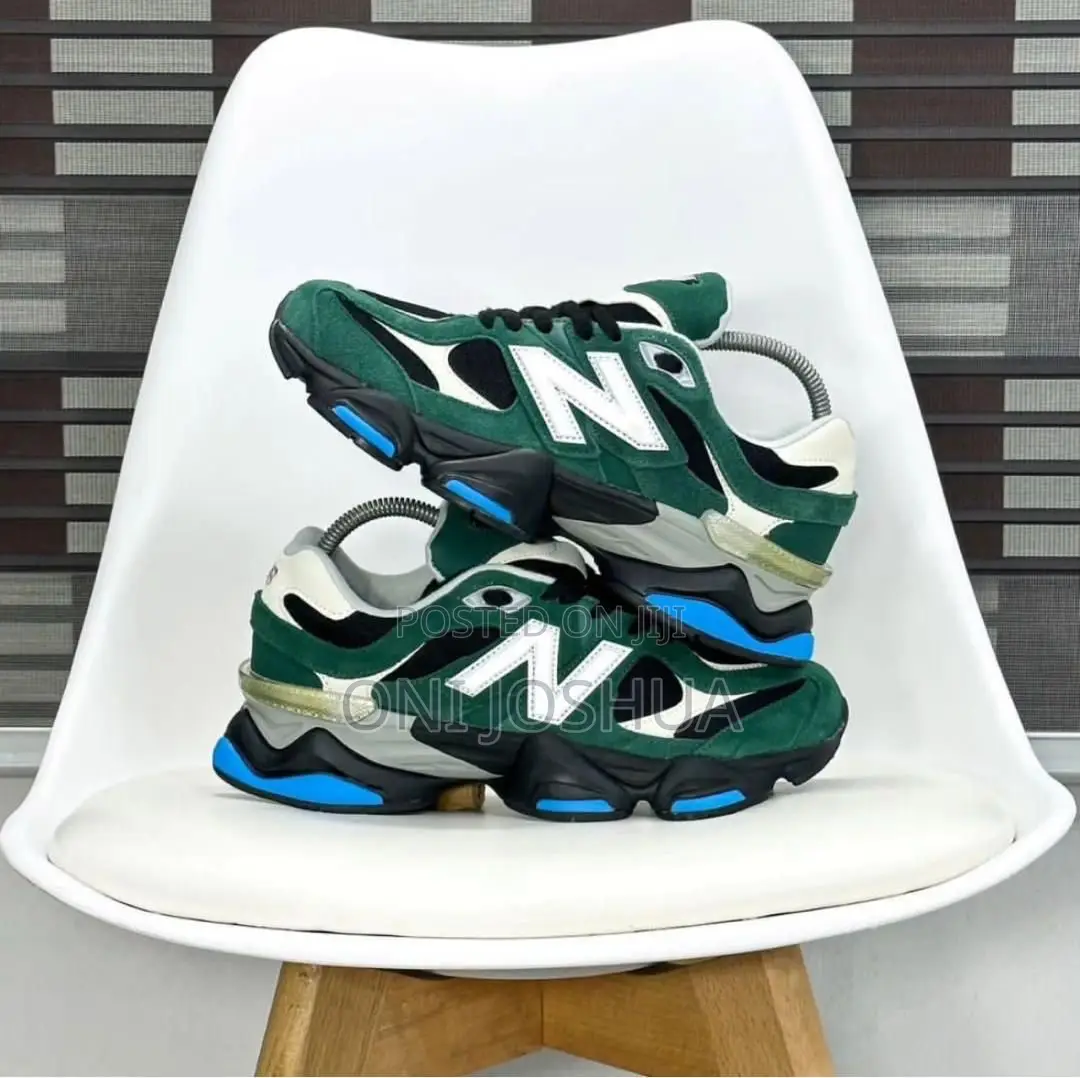 New Balance Big Boys and Girl Sneakers