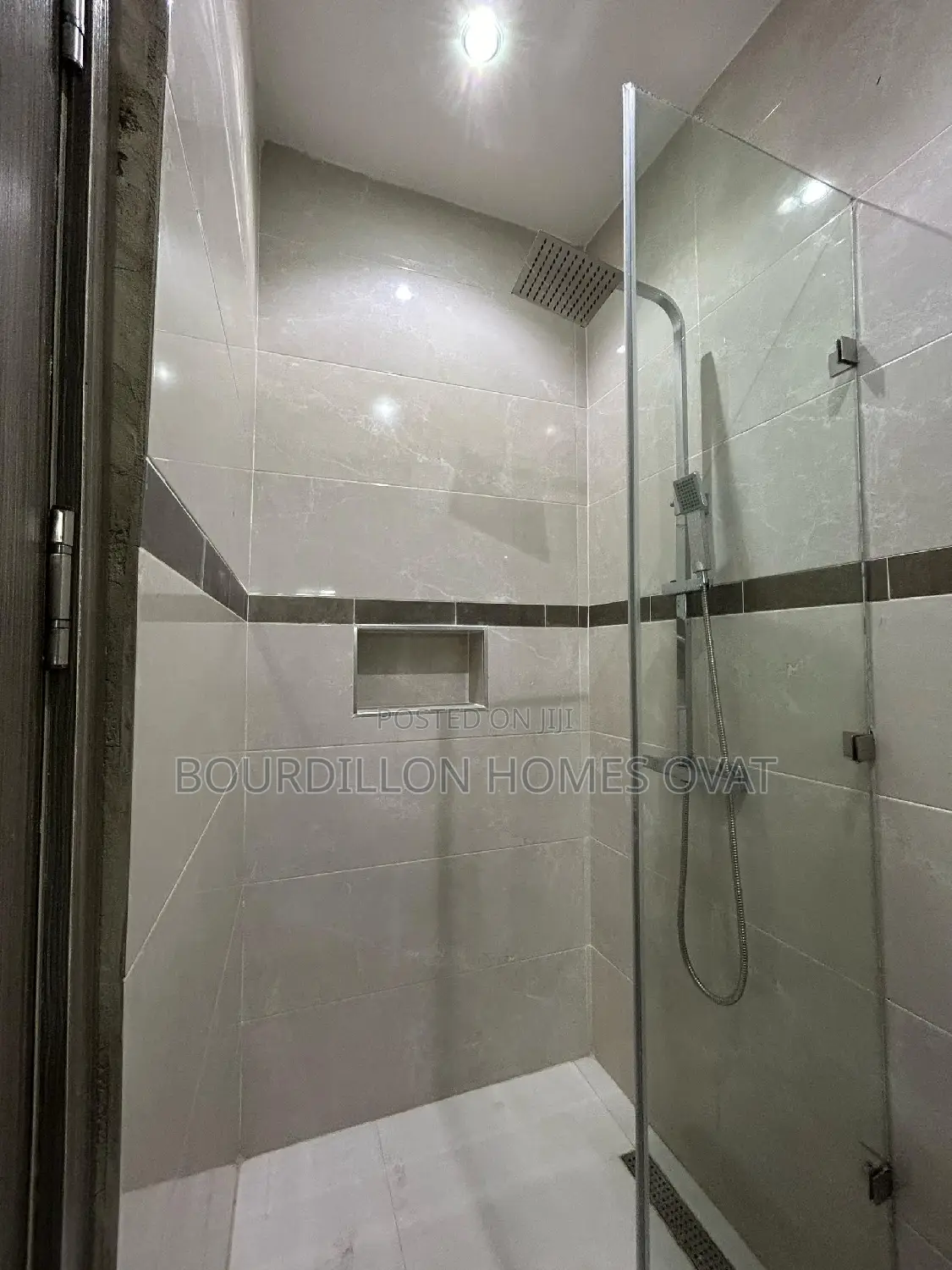 Furnished 1bdrm Apartment in Ikate for sale