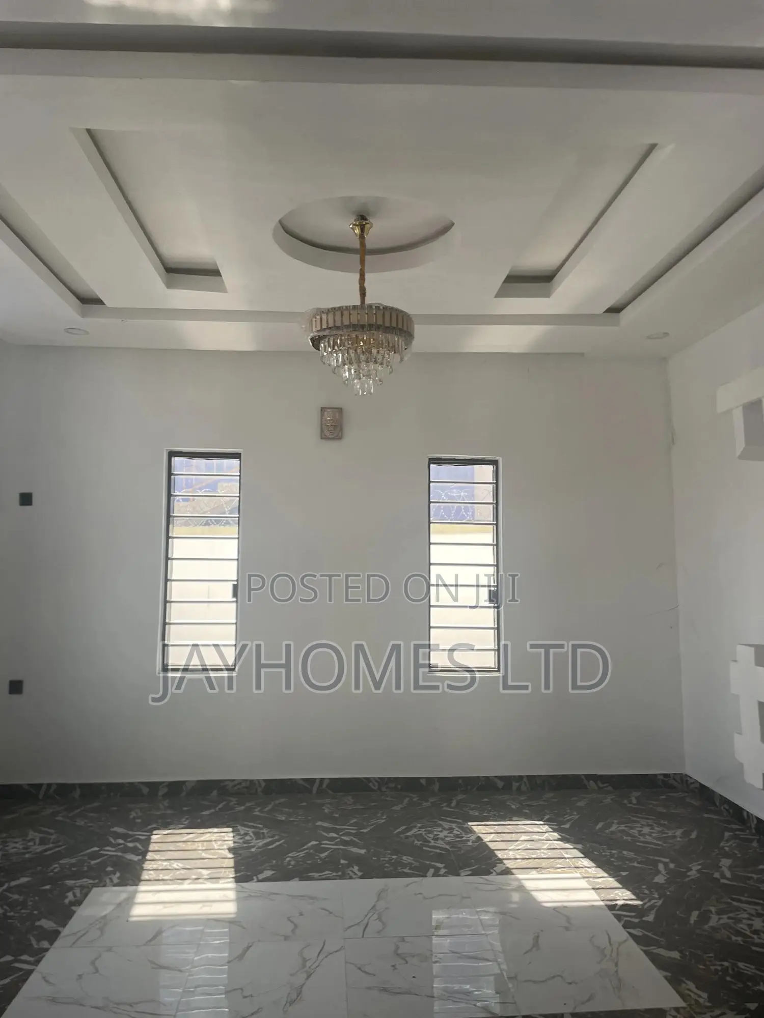 5bdrm Duplex in Vanguard Asaba, Oshimili South for sale