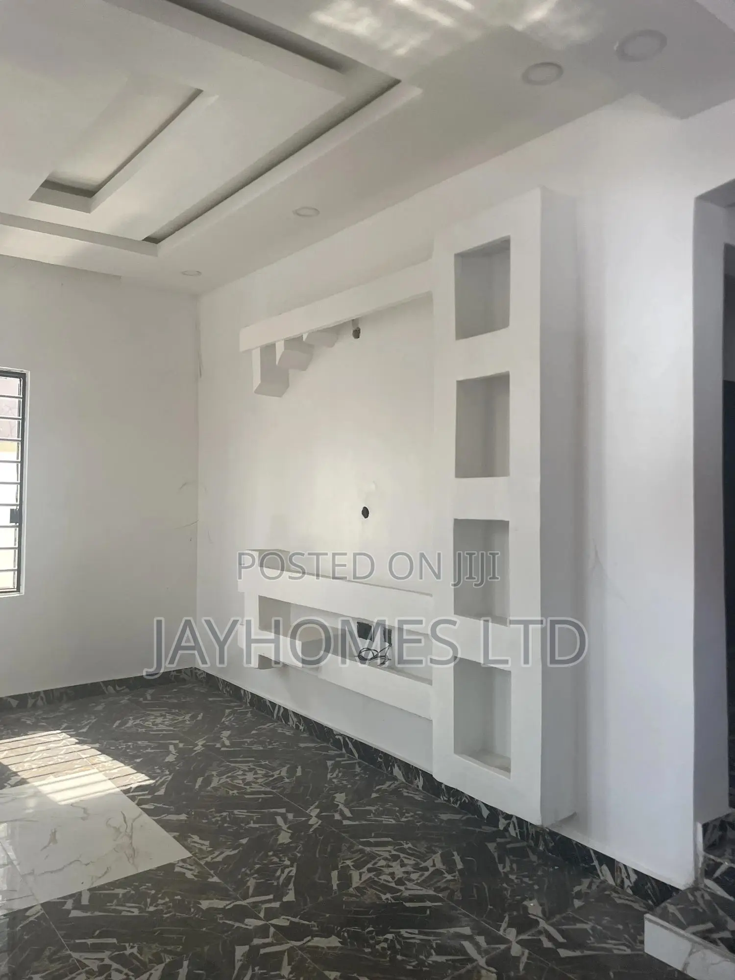 5bdrm Duplex in Vanguard Asaba, Oshimili South for sale