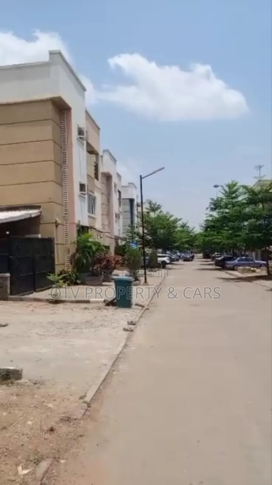 Furnished 5bdrm Duplex in Apo District for sale