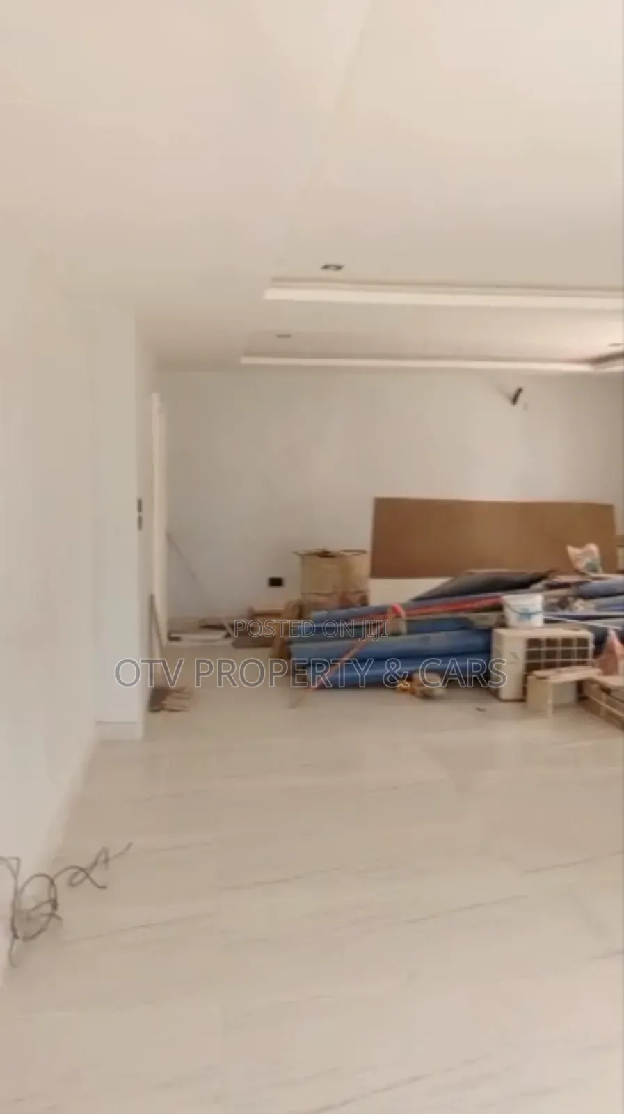 Furnished 5bdrm Duplex in Apo District for sale