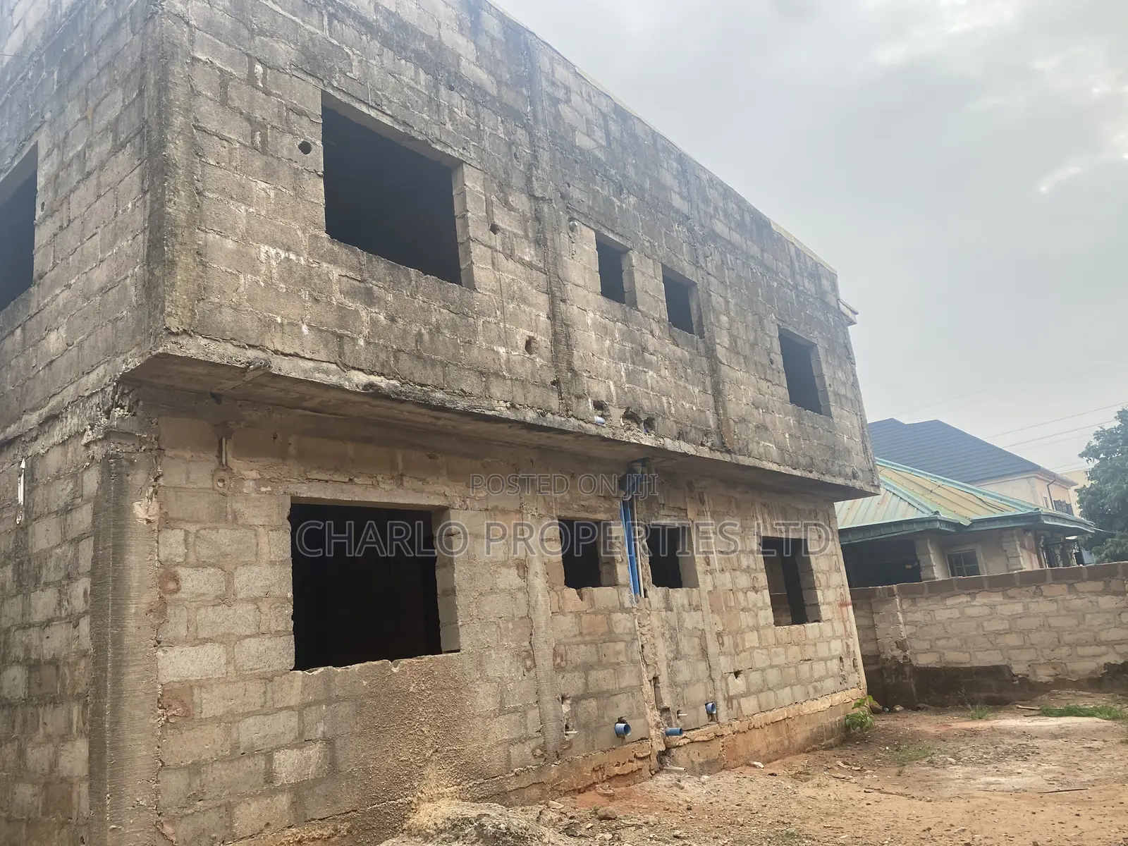 20bdrm Block of Flats in Benin City for sale