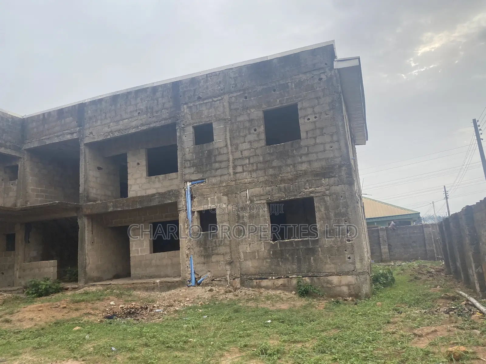 20bdrm Block of Flats in Benin City for sale