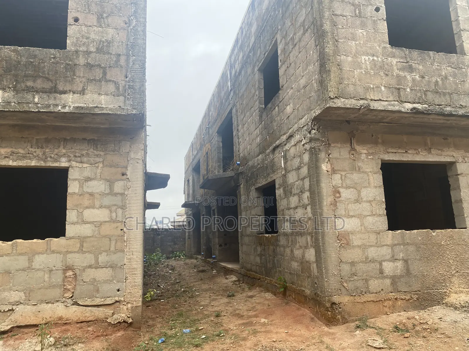 20bdrm Block of Flats in Benin City for sale