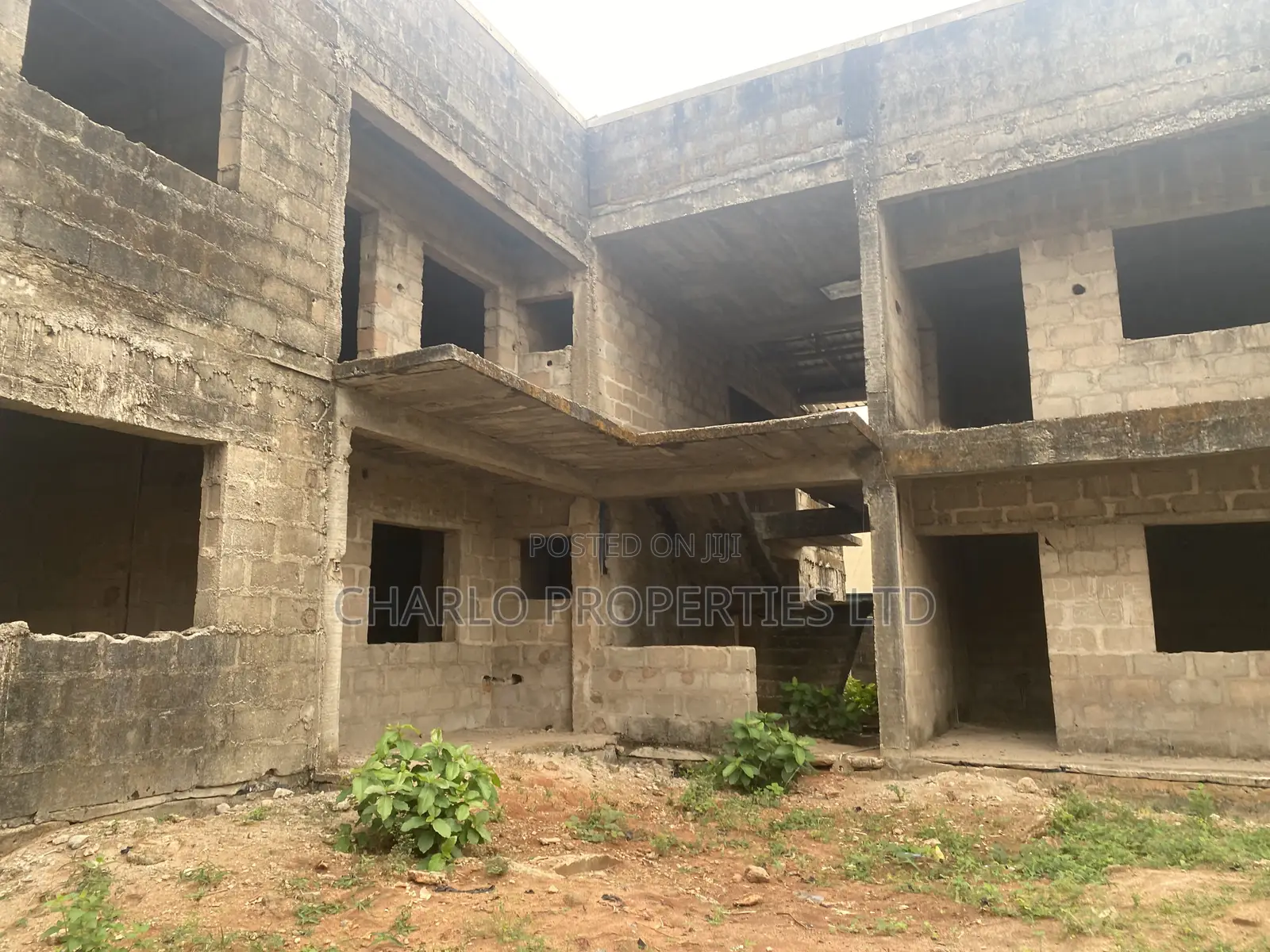 20bdrm Block of Flats in Benin City for sale