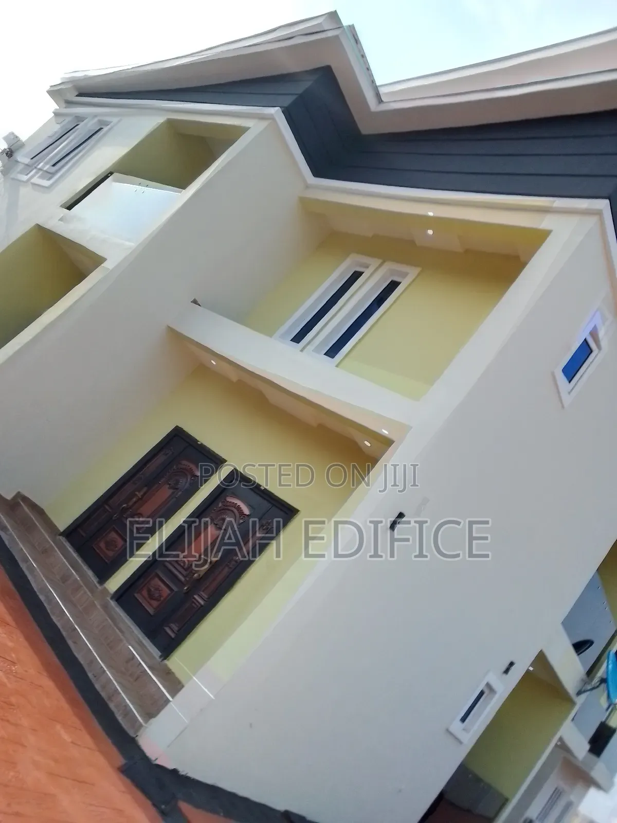 Sweet Service Apartment for Rent Per Day at Ginti, Ikorodu.