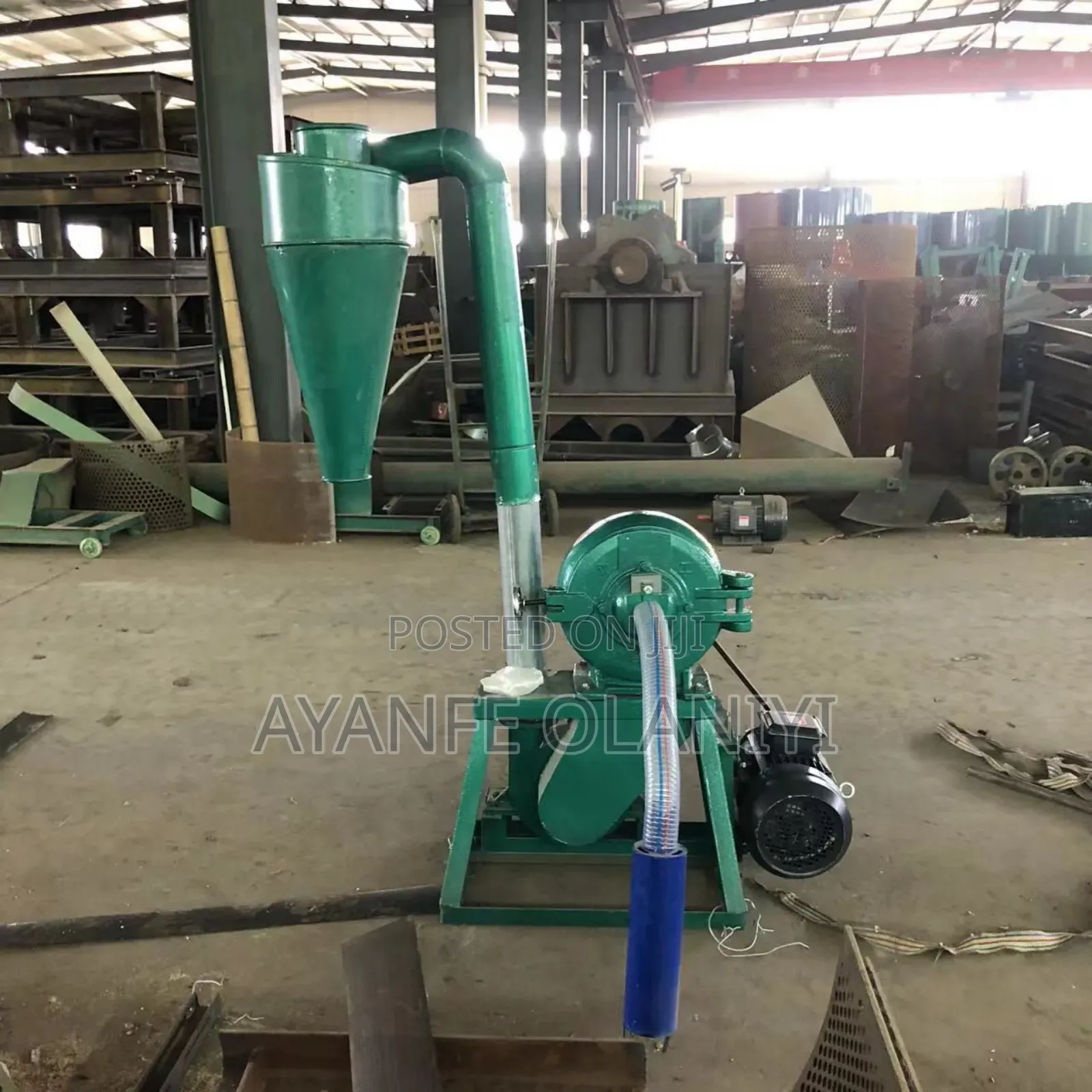 Pulverizer Grinding Machine With Suction and Manual