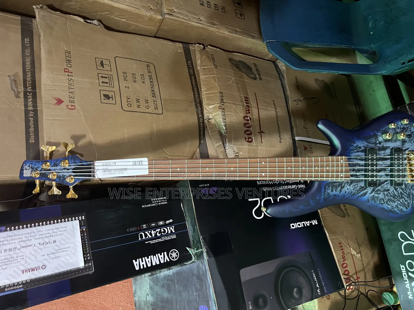 Lbanez Bass Guitar