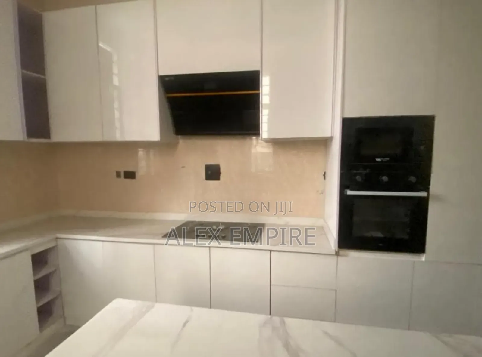5bdrm Duplex in Lekki Phase 1 for sale